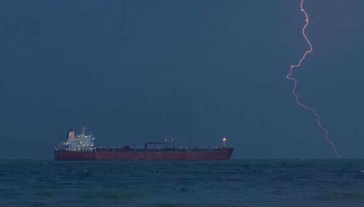 6 Arap ülkesinde fırtına ve sel uyarısı. Umman’da 7 ölü