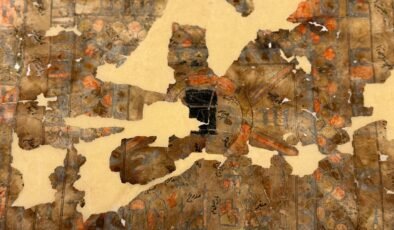 Kütahya’da 300 parça sır: Duvar oyuğundan Mekke planı çıktı!