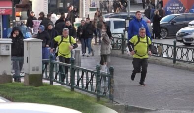 Bursa'da 66 yaşındaki esnaf iftara yetişmek için her gün koşuyor!