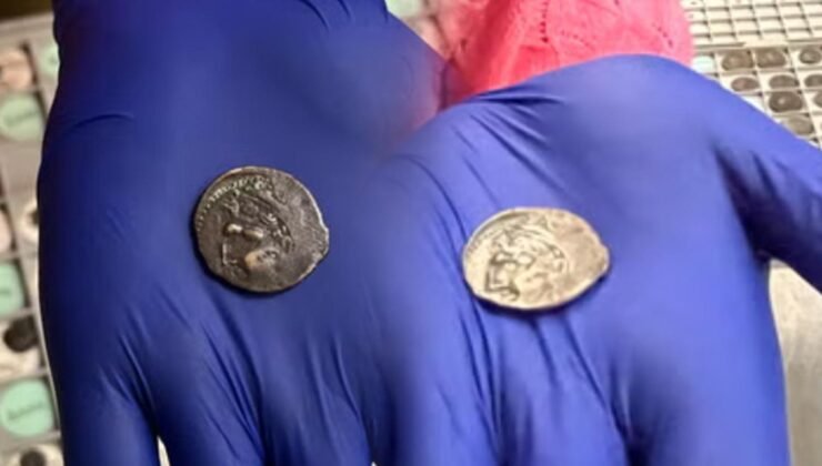 Kimse fark etmedi! Otobüse binmek için kullandığı para 2.000 yıllık hazine çıktı