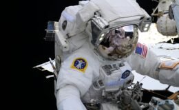 İlk mürettebatlı uçuş Nisan'da yapılacak! Ay'a geri dönüş programı başlıyor