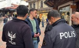 Kuyumcuda akılalmaz olay: Altın kuyruğunu görüntüleyen muhabiri darbettiler!