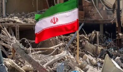 İran: Buşehr Nükleer Enerji Santrali sahasına füze isabet etti