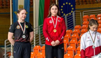 Milli güreşçilerden Bulgaristan'da altı madalya!