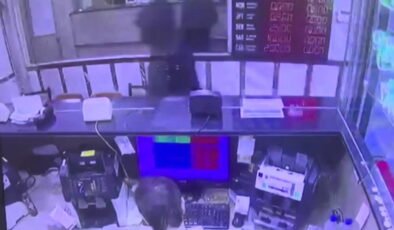 Fatih'te döviz bürosuna silahlı saldırı: Maskeli şüpheli Sancaktepe'de yakalandı
