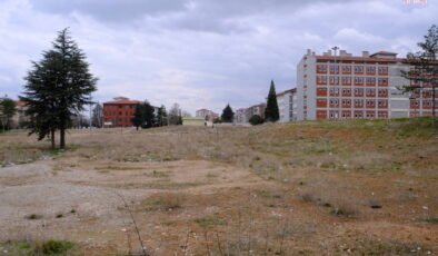 CHP, 27 ildeki taşınmazların özelleştirilmesini yargıya taşıyor