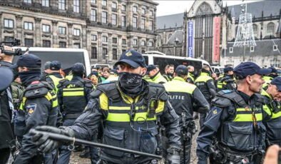 Amsterdam’da Yahudi okulunda patlama