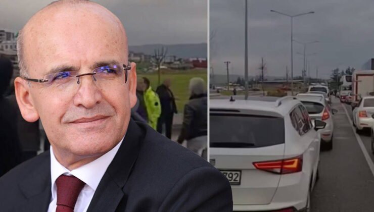 Memleketine giden Mehmet Şimşek'in yuhalandığı görüntüler ortaya çıktı