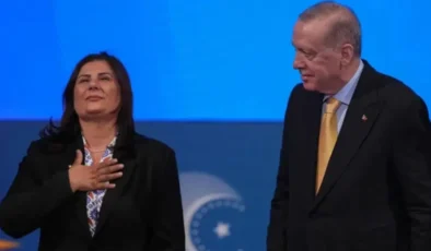 'Çerçioğlu' afişlerine soruşturma: CHP gençlik kolları yöneticilerine gözaltı!