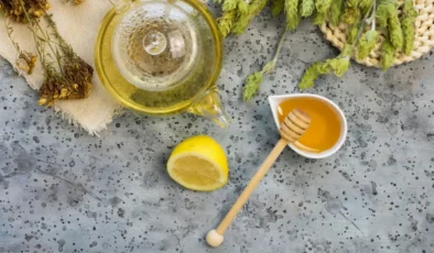 Yutkunma zorluğunu ve boğaz ağrısını anında dindiriyor: Mucizevi adaçayı ve bal karışımı…