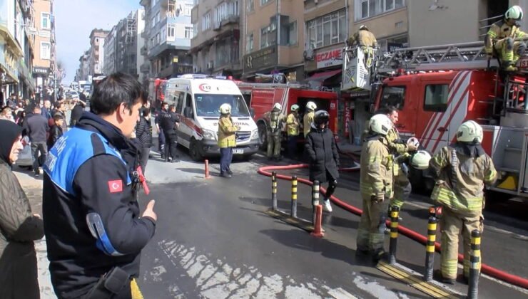 Fatih'te gelinlik mağazasında korkutan yangın!
