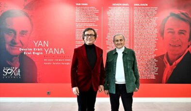 Erol Evgin ve hocası Devrim Erbil'in 'Yan Yana' isimli sergisi Bursa'da sanatseverlerle buluşuyor