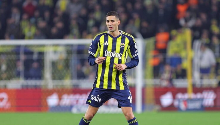 Fenerbahçe taraftarından Mert Müldür'e tepki ve destek!