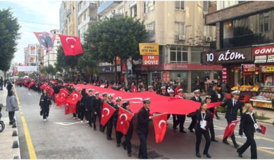 Atatürk’ün Mersin’e gelişinin 103’üncü yıldönümü törenle kutlandı