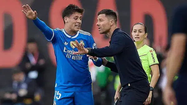 Premier Lig devinin başına geçmesi bekleniyor… Xabi Alonso'nun hedefi Arda Güler!