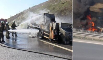 Arnavutköy Kuzey Marmara Otoyolu'nda iş makinesi alev alev yandı