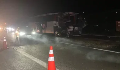 Ankara'da yolcu otobüsü TIR'la çarpıştı: 1 kişi öldü, 15 yaralı!
