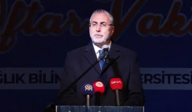 Bakan Işıkhan, hastanelerin ‘otel’ konforunda olduğunu iddia etti