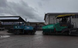 Turhal Belediyesi araç filosunu güçlendiriyor: Yeni asfalt serim makinesi hizmete alındı