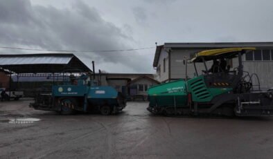 Turhal Belediyesi araç filosunu güçlendiriyor: Yeni asfalt serim makinesi hizmete alındı