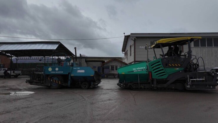 Turhal Belediyesi araç filosunu güçlendiriyor: Yeni asfalt serim makinesi hizmete alındı