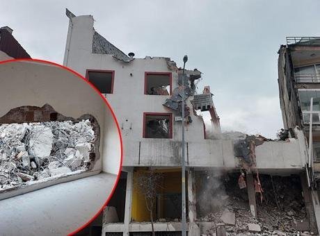 Bolu'da yıkım faciası: Kepçe bitişik binaya dalınca duvar yıkıldı