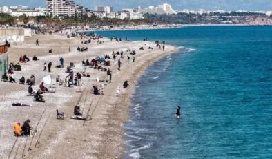 Aynı gün deniz ve kayak! Antalya’da 2 mevsim bir arada
