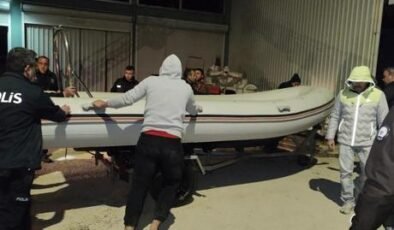 Antalya'da sanayi sitesinde alevler yükseldi! Fiber tekne atölyesinde patlamalar yaşandı