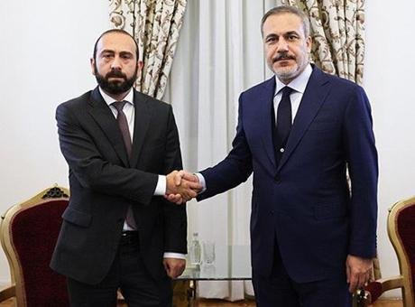 Dışişleri Bakanı Hakan Fidan, Ermenistan Dışişleri Bakanı Mirzoyan ile telefonda görüştü