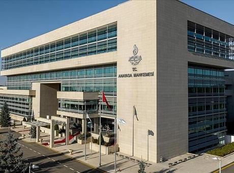 AYM’den sağlık çalışanları için kritik karar: Nöbet ücret sınırı iptal