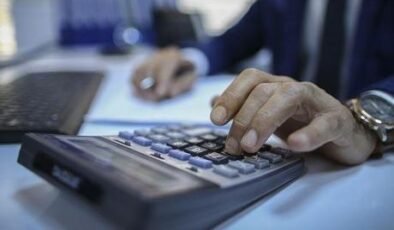 Hizmet üretim endeksi azaldı