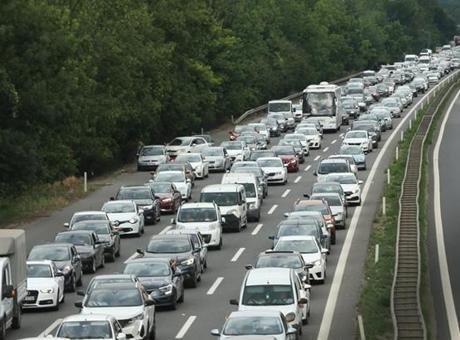 Trafiğe kayıtlı araç sayısı belli oldu
