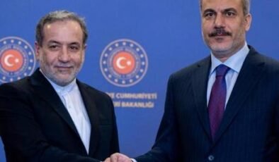 SON DAKİKA! Dışişleri Bakanı Hakan Fidan, İranlı mevkidaşı ile görüştü