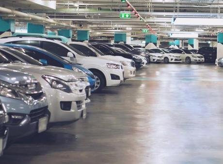 Milyonlarca sürücüyü ilgilendiriyor: Üniversite otoparkında 'mazgal' şoku! Hasarı kim ödeyecek?