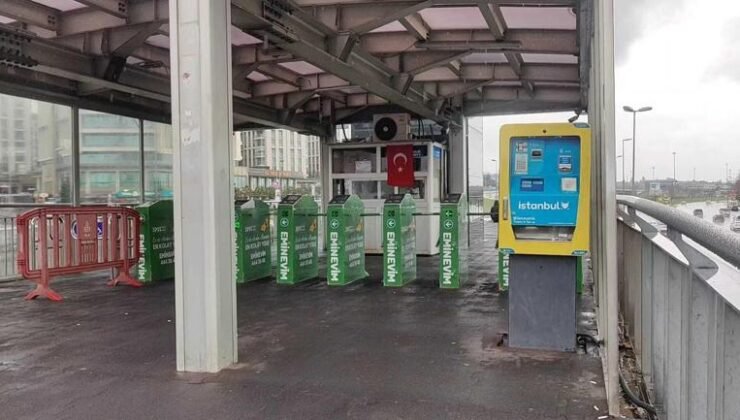 İstanbul'da bayramın ilk günü yollar boş kaldı