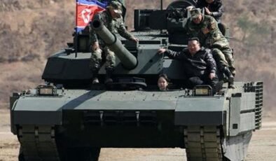 Dünyanın konuştuğu görüntü! Kuzey Kore lideri Kim Jong-un'un kızı tank kullandı