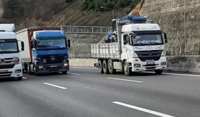 Tekirdağ’dan İstanbul yönüne ağır tonajlı araçların geçişine izin verilmiyor