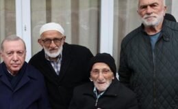 Cumhurbaşkanı Erdoğan, baba ocağındaki komşularıyla bayramlaştı