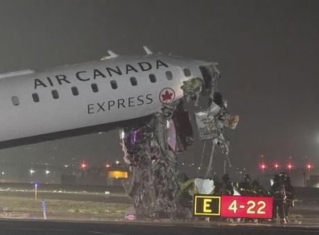 Son dakika…ABD'de havalimanında facia! Uçakla itfaiye aracı çarpıştı: Ölü ve yaralılar var