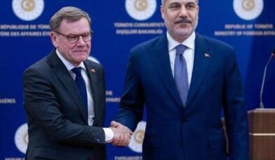 Dışişleri Bakanı Hakan Fidan, Alman mevkidaşı Wadephul ile telefonda görüştü