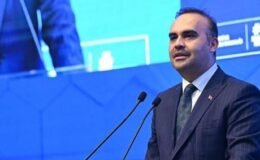 Bakan Kacır: Elektrikli ve şarj edilebilir hibrit araçların payı yüzde 22,1'e yükseldi