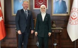 Bakan Göktaş, Yeni Zelanda'nın Ankara Büyükelçisi Lewis ile görüştü