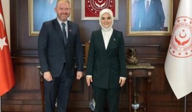 Bakan Göktaş, Yeni Zelanda'nın Ankara Büyükelçisi Lewis ile görüştü