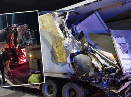 Kuzey Marmara Otoyolu'nda feci kaza! Yolcu otobüsü ile tır çarpıştı: 10 yaralı