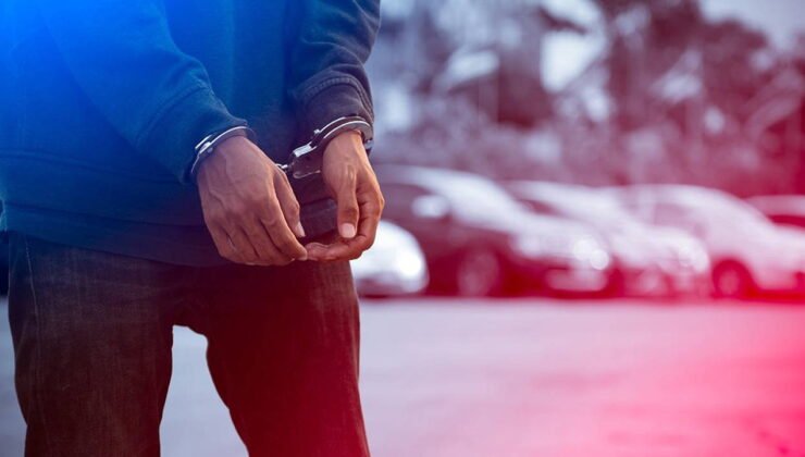 Adana'da dev kaçakçılık operasyonu: 100 milyon liralık makaron ele geçirildi!