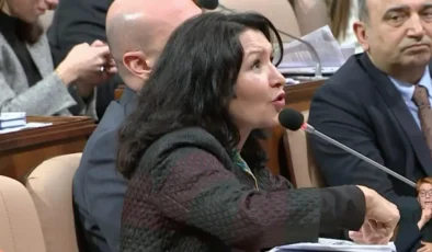 İBB Meclisi’nde TRT tepkisi: ‘Ayakkabı kutularında paralar bulunmuş olsaydı…’