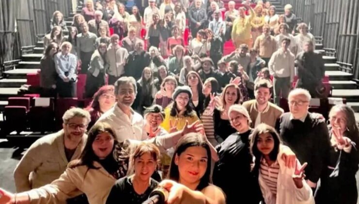 Binfikir Tiyatrosu’ndan Brüksel'de çifte bayram: Erol Günaydın unutulmadı