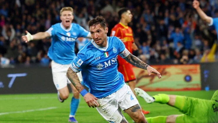 Napoli, Lecce karşısında geriden gelip kazandı