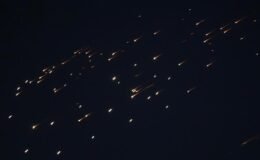 Tel Aviv’e füzeler yağıyor. İşte İran’ın misilleme saldırısı