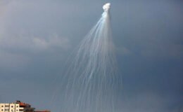 İsrail ordusu Lübnan’da fosfor bombası kullandı